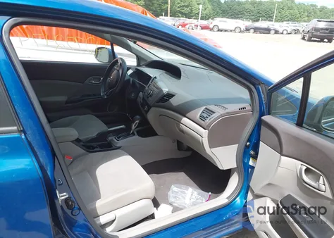 2012 Honda Civic Lx z USA, uszkodzony, nr VIN 2HGFB2F55CH532817